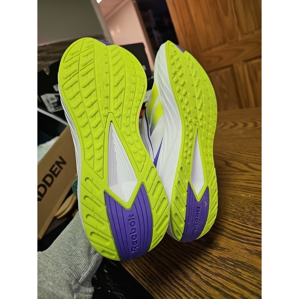 Reebok Verse Women's Shoes  Athletic Size 11 Purple White Running Sneaker New - Picture 5 of 6